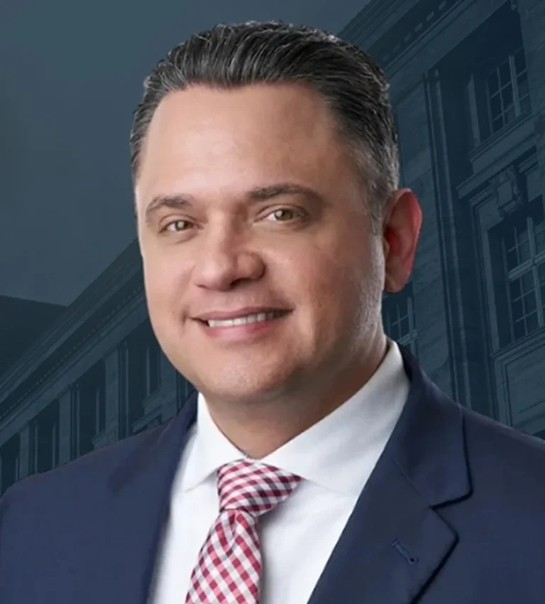 Nicholas Ritchey Headshot